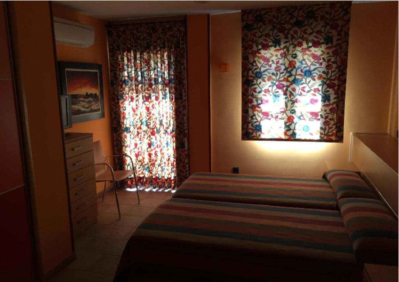 El Soportal De Uceda Hotel Kültér fotó